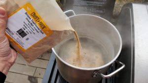 Adding malt extract to the mash from the kit